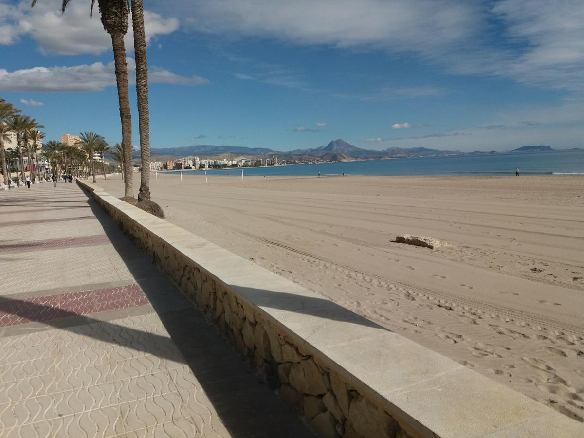 2º Linea De Playa, Barcelona Leilighet La Venteta Eksteriør bilde